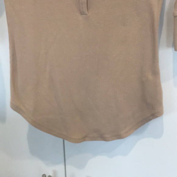 bebe V-Neck 3/4 sleeve rib knit top - Picture 5 of 13